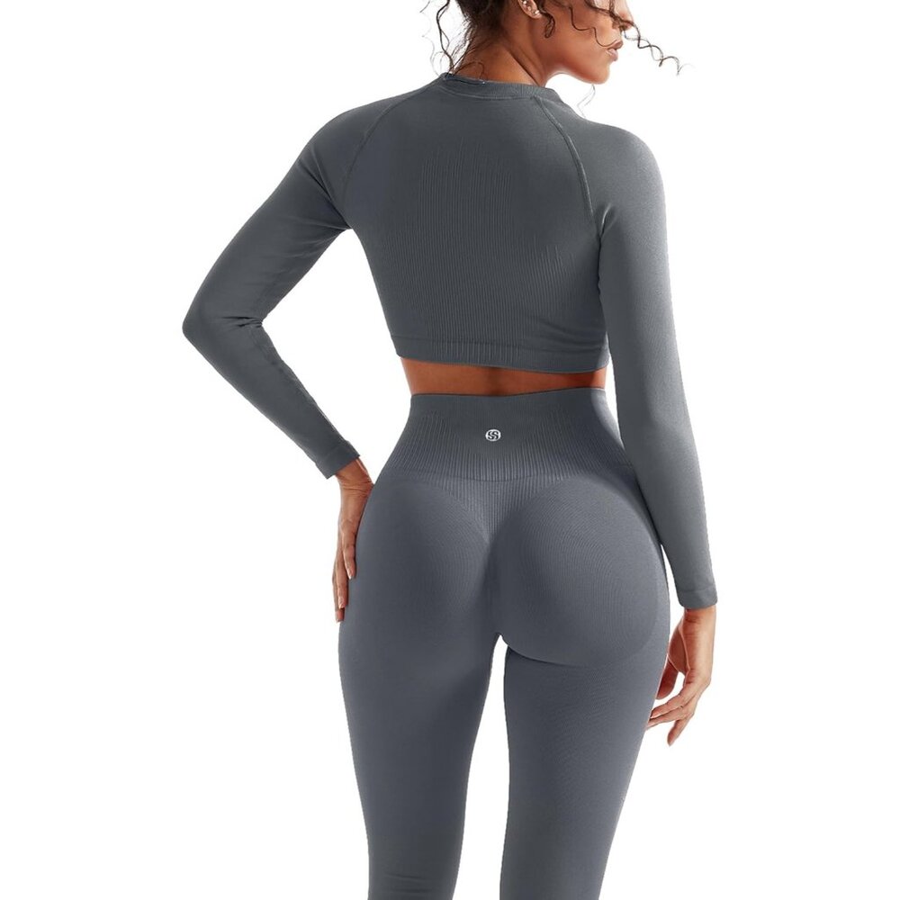 Women's Grey 2 Piece Workout Sets Hidden Scrunch Hip Lifting Seamless Yoga Crop